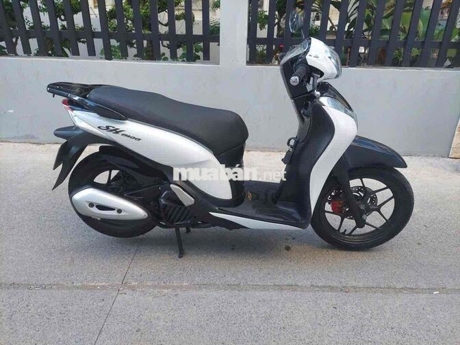 Honda SH Mode 2018 Trắng đen Nữ