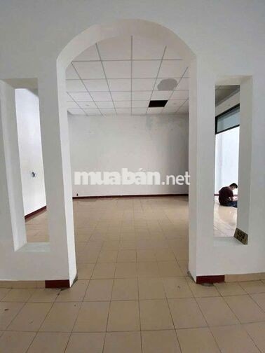 Cho thuê nhà mặt tiền Nguyễn Lương Bằng, gần KCN Hòa Khánh 