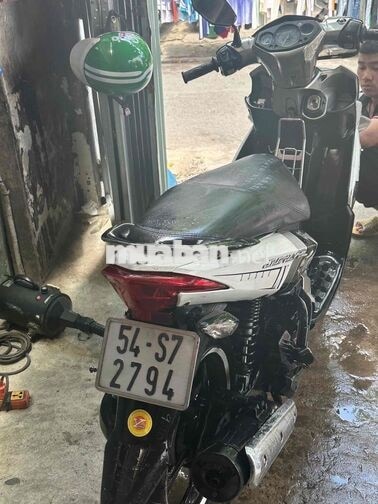 Yamaha Novolx Trắng