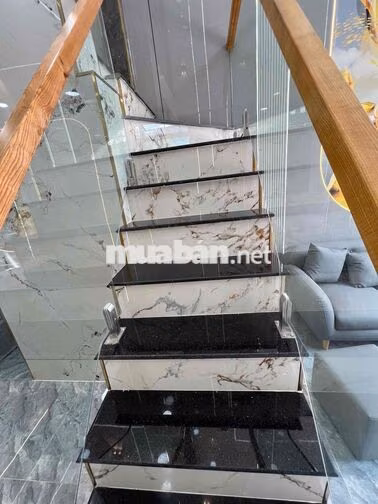 GÓC 2 MT HẺM, 2 TẦNG FULL NỘi THẤT Ở NGAY, 27m2 (3*9), HXH, 2,6Tỷ (BL)