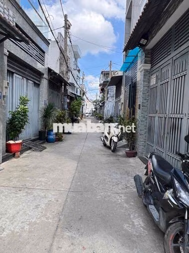 GÓC 2 MT HẺM, 2 TẦNG FULL NỘi THẤT Ở NGAY, 27m2 (3*9), HXH, 2,6Tỷ (BL)