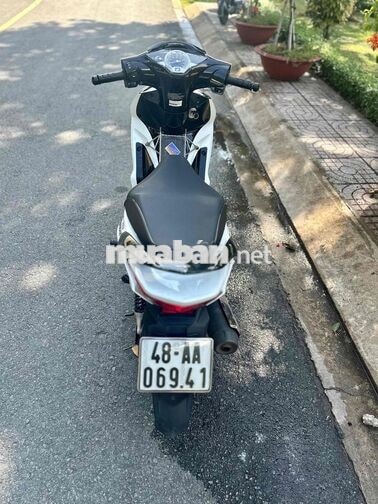 Honda Future FI 125 2025 Trắng, Đen
