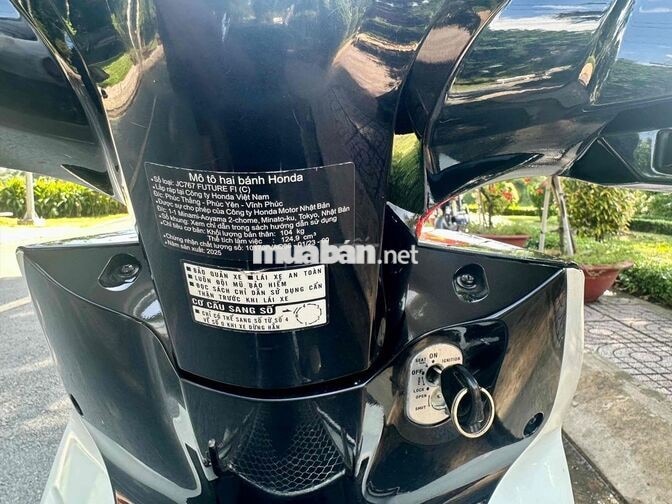 Honda Future FI 125 2025 Trắng, Đen
