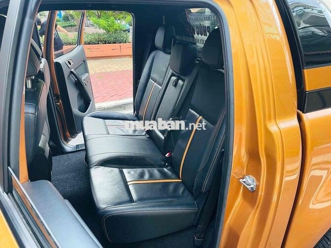Ford Ranger Wildtrak 4x4 2025 Vàng đồng 19.800 KM