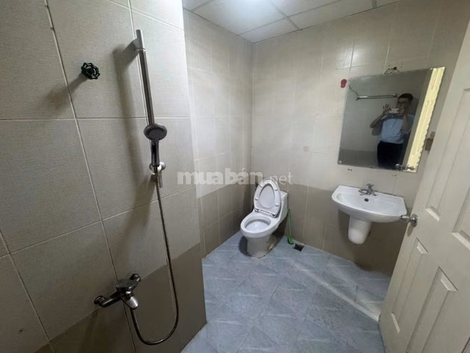 Chung Cư Ngô Gia Tự - Hòa Hảo: căn 2p ngủ, 83m2, giá 11tr/tháng