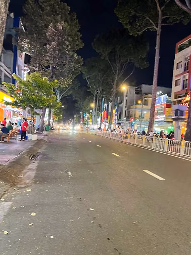TÒA NHÀ NGUYỄN TRI PHƯƠNG – HẦM 7 TẦNG- HĐT 78 triệu/th - 33 TỶ TL