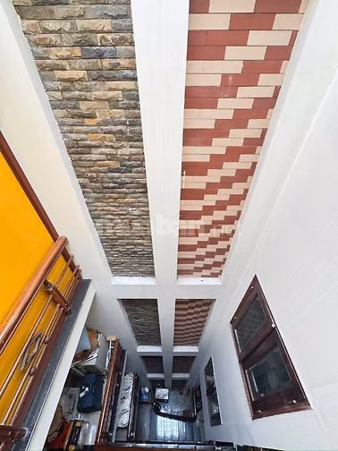Giá rẻ nhất khu 158 Hoàng Hoa Thám 4 tầng 4 x 20m ngay cổng Ga T3 TSN