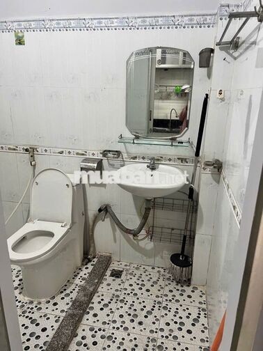 Cho Thuê CC Tây Thạnh CĂN GÓC 65m 8tr 2PN 1WC ko thu phí QL
