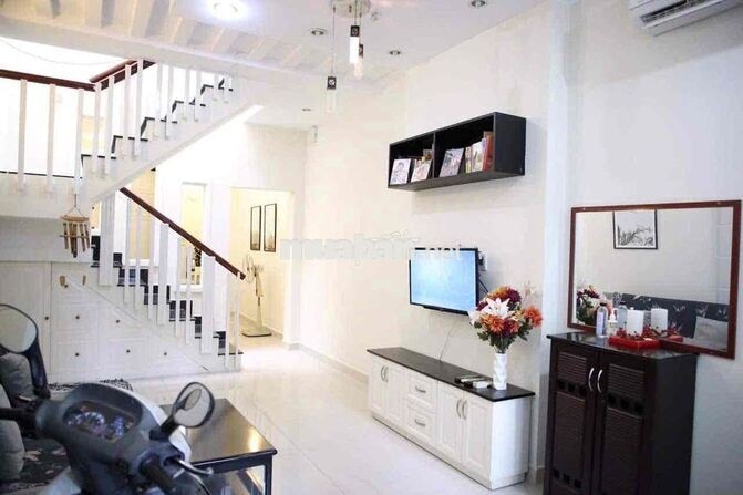 Chính chủ cần bán căn nhà hẻm xe hơi Phan Văn Trị, Bình Thạnh, HCM