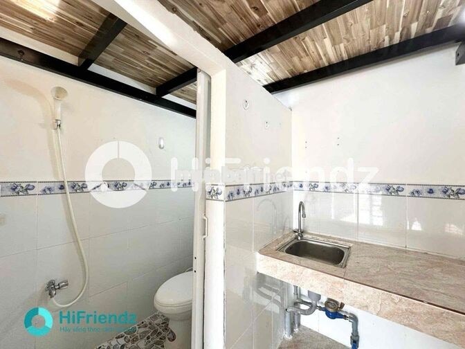 CHO THUÊ PHÒNG TRỌ GÁC CAO CÓ BANCOL THOÁNG GẦN ĐH VĂN HIẾN , ĐẦM SEN