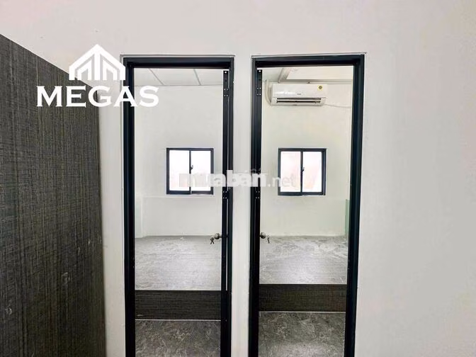 Căn hộ 2PN NEW 100% Full nội thất khu vực: Văn Hiến - Công Thương.