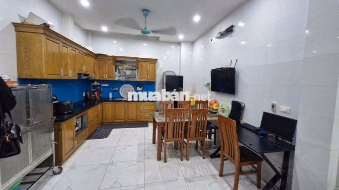CHO THUÊ NHÀ NGUYÊN CĂN LIỀN KỀ KIẾN HƯNG, HÀ ĐÔNG – FULL NỘI THẤT