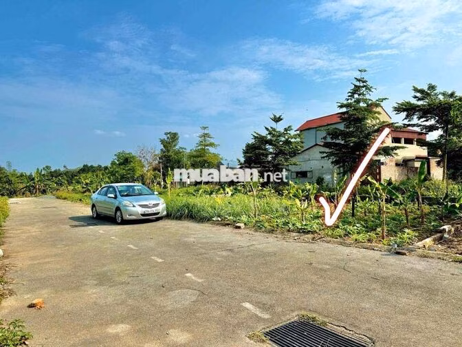 Bán 68m full thổ giáp khu công nghệ cao Hoà Lạc giá chỉ hơn 2 tỷ tí ti