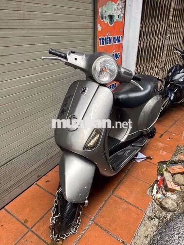 Piaggio Vespa Xám