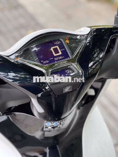 Honda SH 125i ABS 2025 Trắng bạc đen 3.000km