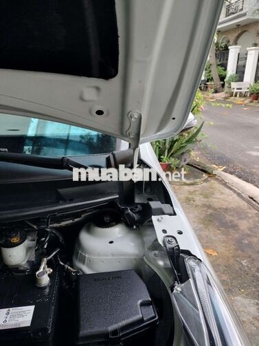 Toyota Vios 2024 CVT bản E Số tự động Trắng Camai