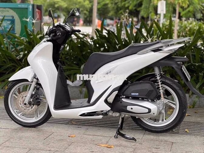 Honda SH 125i ABS 2025 Trắng bạc đen 3.000km