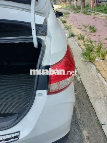 Toyota Vios 2024 CVT bản E Số tự động Trắng Camai