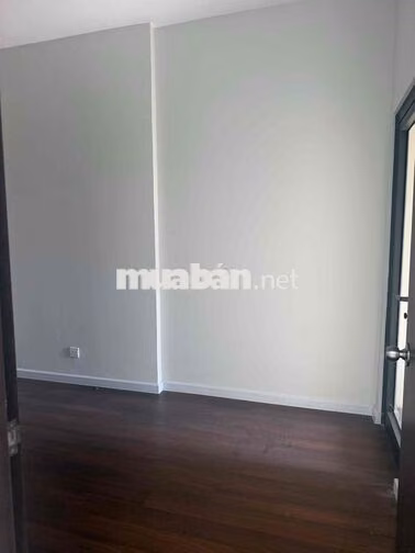 Hot 1 Căn *** Nhà Trống 7tr ở liền nhà mới 2pn-1wc