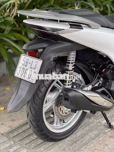 Honda SH 125i ABS 2025 Trắng bạc đen 3.000km