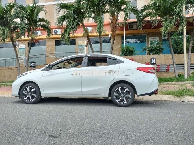 Toyota Vios 2024 CVT bản E Số tự động Trắng Camai