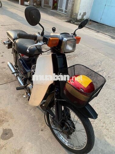 Honda Cub Tum 50cc có đề siêu bền và lợi xăng