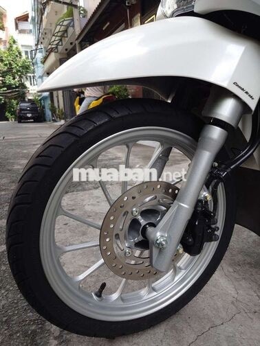 Honda SH Mode 2024 Trắng 3100 km