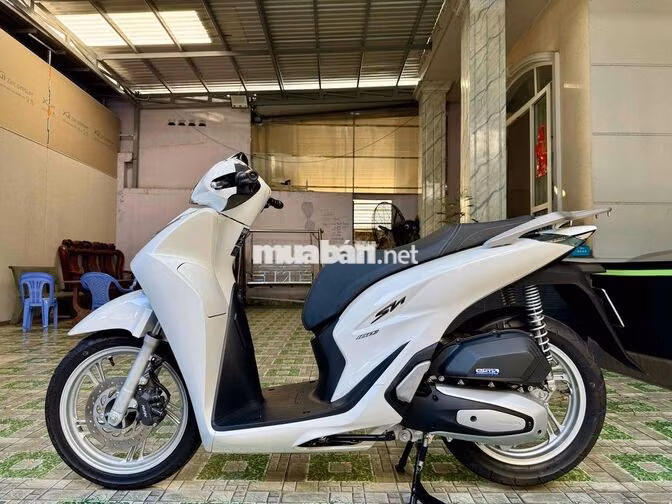 Honda SH 160i CBS 2026 Trắng 495 km