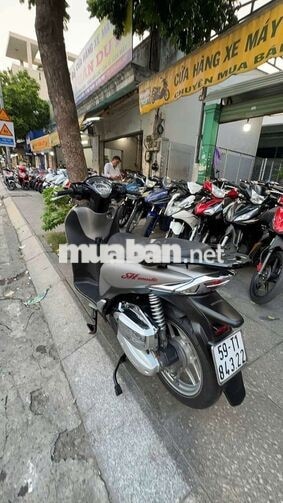 Honda SH Mode 2016 Bạc Đã sử dụng