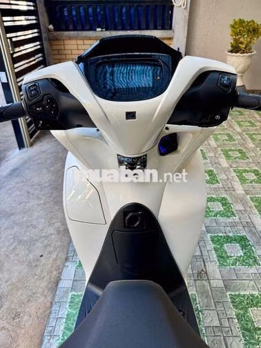 Honda SH 160i CBS 2026 Trắng 495 km