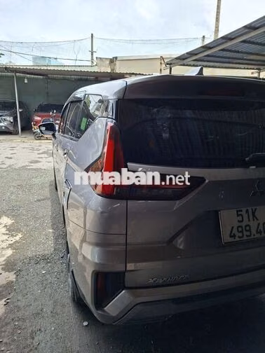 Mitsubishi Xpander 7 chỗ số tự động Xám