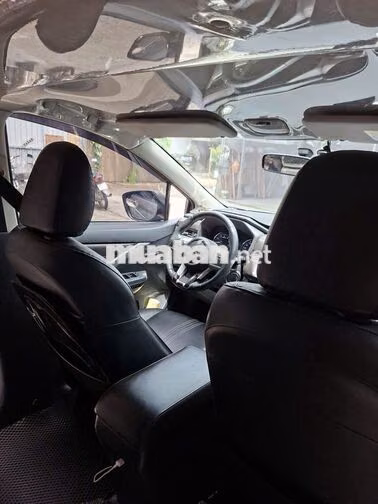 Mitsubishi Xpander 7 chỗ số tự động Xám