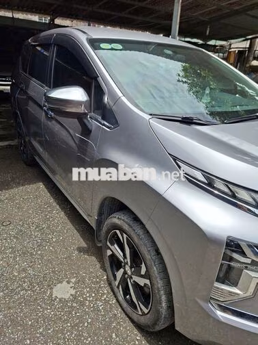 Mitsubishi Xpander 7 chỗ số tự động Xám