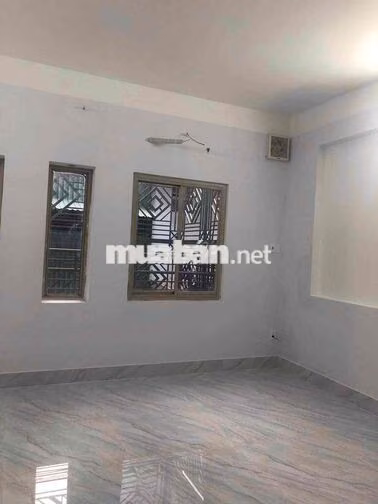 Nhà MT đường nội bộ khu Tên Lửa 6x21,3 Lầu