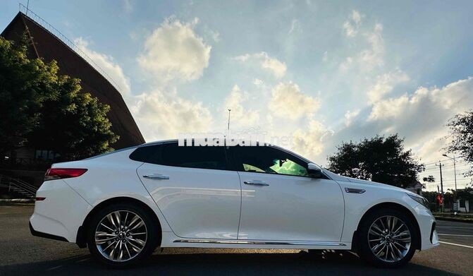 Kia Optima Luxury 2.0 2020 Trắng 73.000km