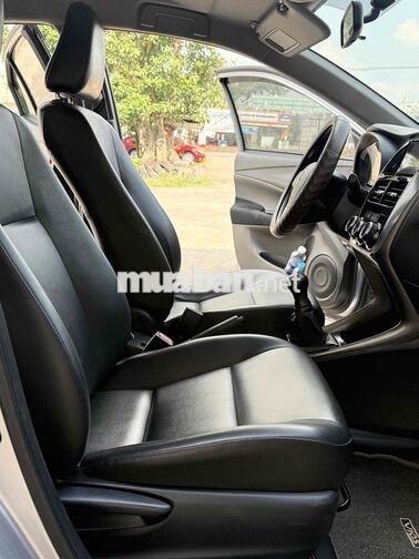 Toyota Vios 2022 Số sàn 69.000 km Bạc