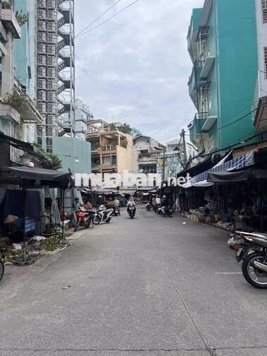 Chính chủ bán nhà mặt tiền hẻm Chợ Phường 25 cách Ung Văn Khiêm 50m