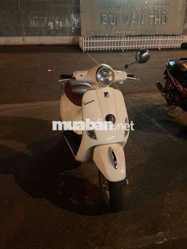 Piaggio Vespa LX 125 Trắng
