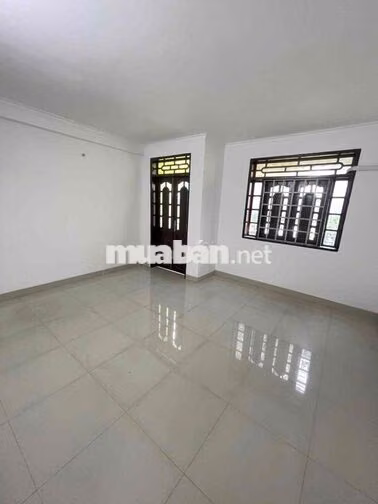 Nhỉnh 6 TỶ. NGAY GO! TRƯỜNG CHINH -  3 TẦNG -5x12m HẺM XE HƠI Thông
