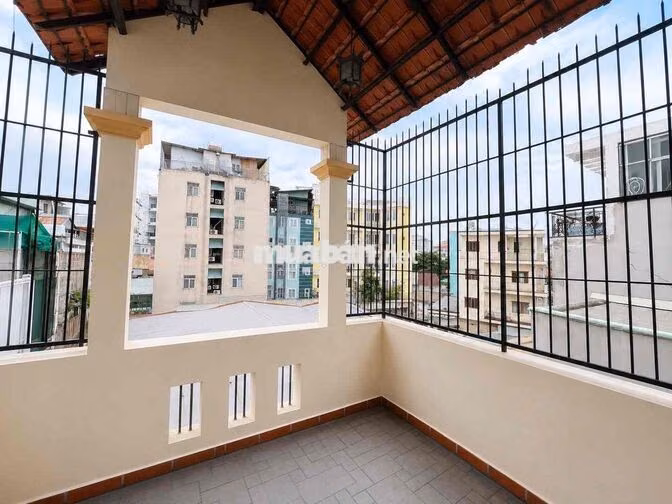 Chính chủ bán nhà mặt tiền hẻm Chợ Phường 25 cách Ung Văn Khiêm 50m