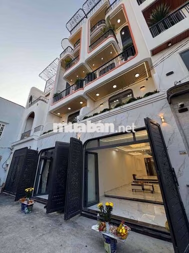 nhà phố mới xây full nội thất hẻm oto