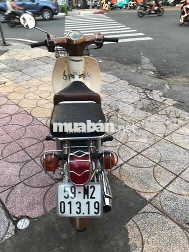 Honda Cub Nâu, Trắng Số sàn