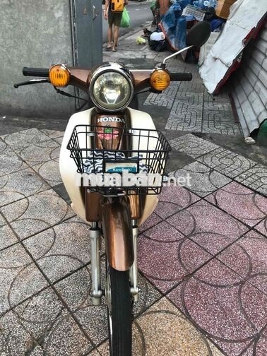 Honda Cub Nâu, Trắng Số sàn
