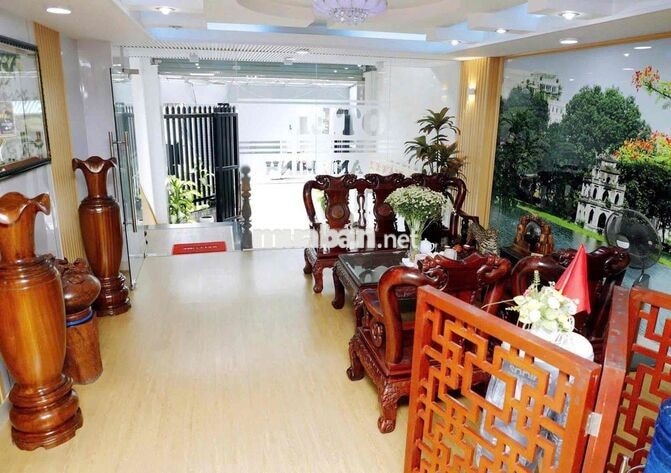TUYỂN BẢO VỆ XƯỞNG VÀ KHÁCH SẠN