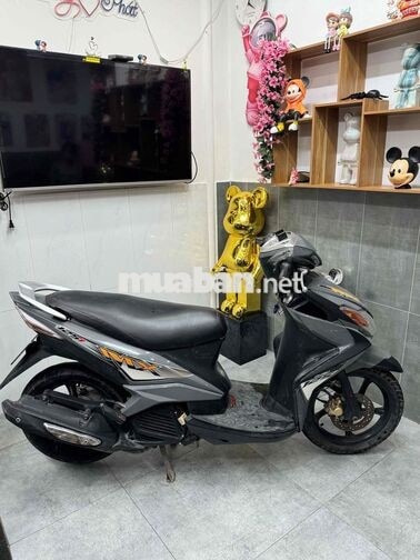 Yamaha Luvias Tự động Xám