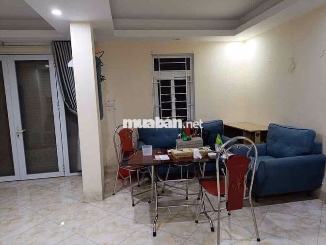 Sốc ! Hơn 2 tỷ có căn CCMN Hoàng Hoa Thám, BĐ-74m;2N(CT 3N);2VS