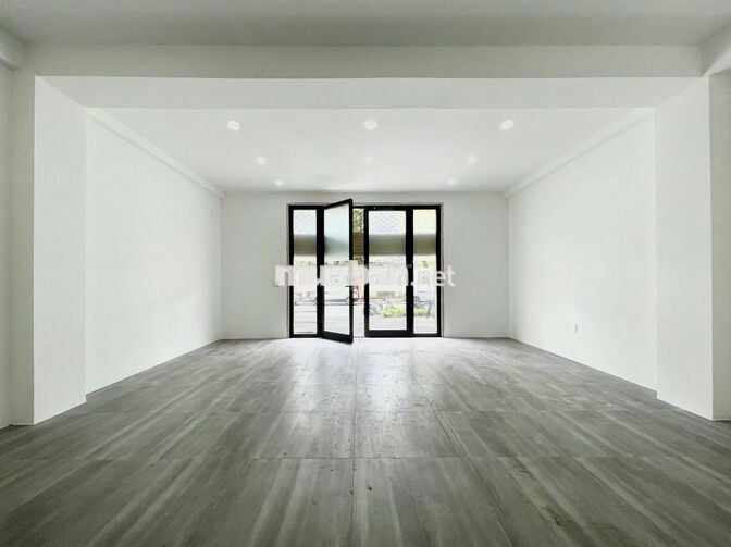 Cho Thuê MB Trệt Nhà Ngang 7m, Hầm Xe, Thang Máy, 22Tr - Vạn Phúc City