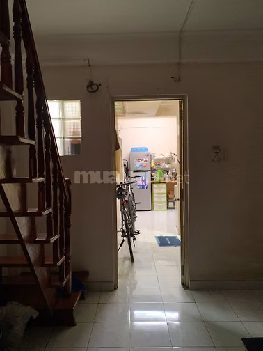 Cho nam ở ghép nhà nguyên căn chung cư cũ