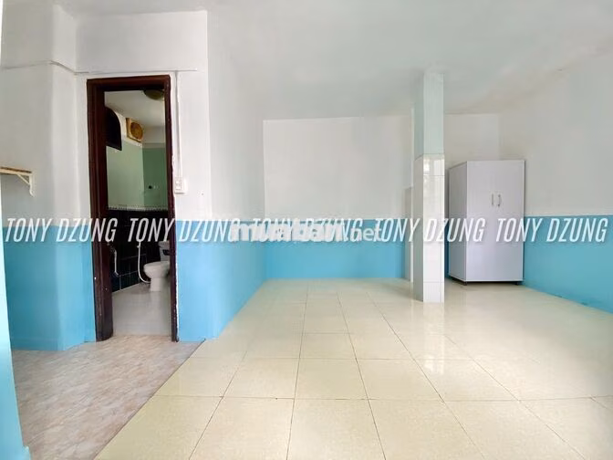 PHÒNG SIÊU RỘNG - CÓ CỬA SỔ THOÁNG Ở DƯƠNG QUẢNG HÀM - GẦN ĐH VĂN LANG