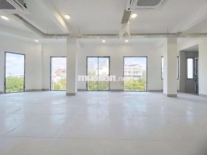CHO THUÊ CĂN GÓC 2 MẶT TIỀN ĐƯỜNG HÒA HƯNG – QUẬN 10